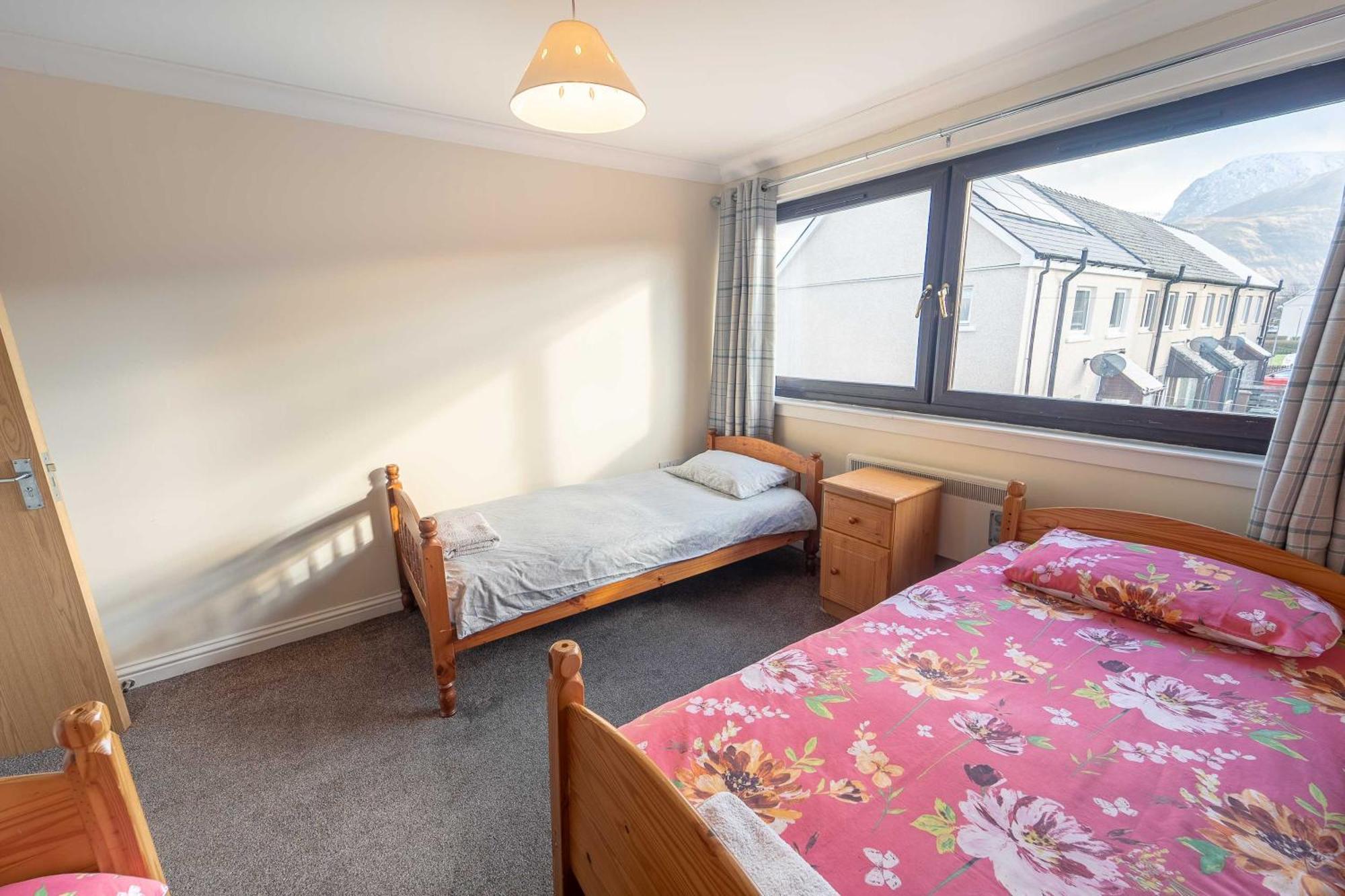 Ben View Apartment Caol Exterior foto